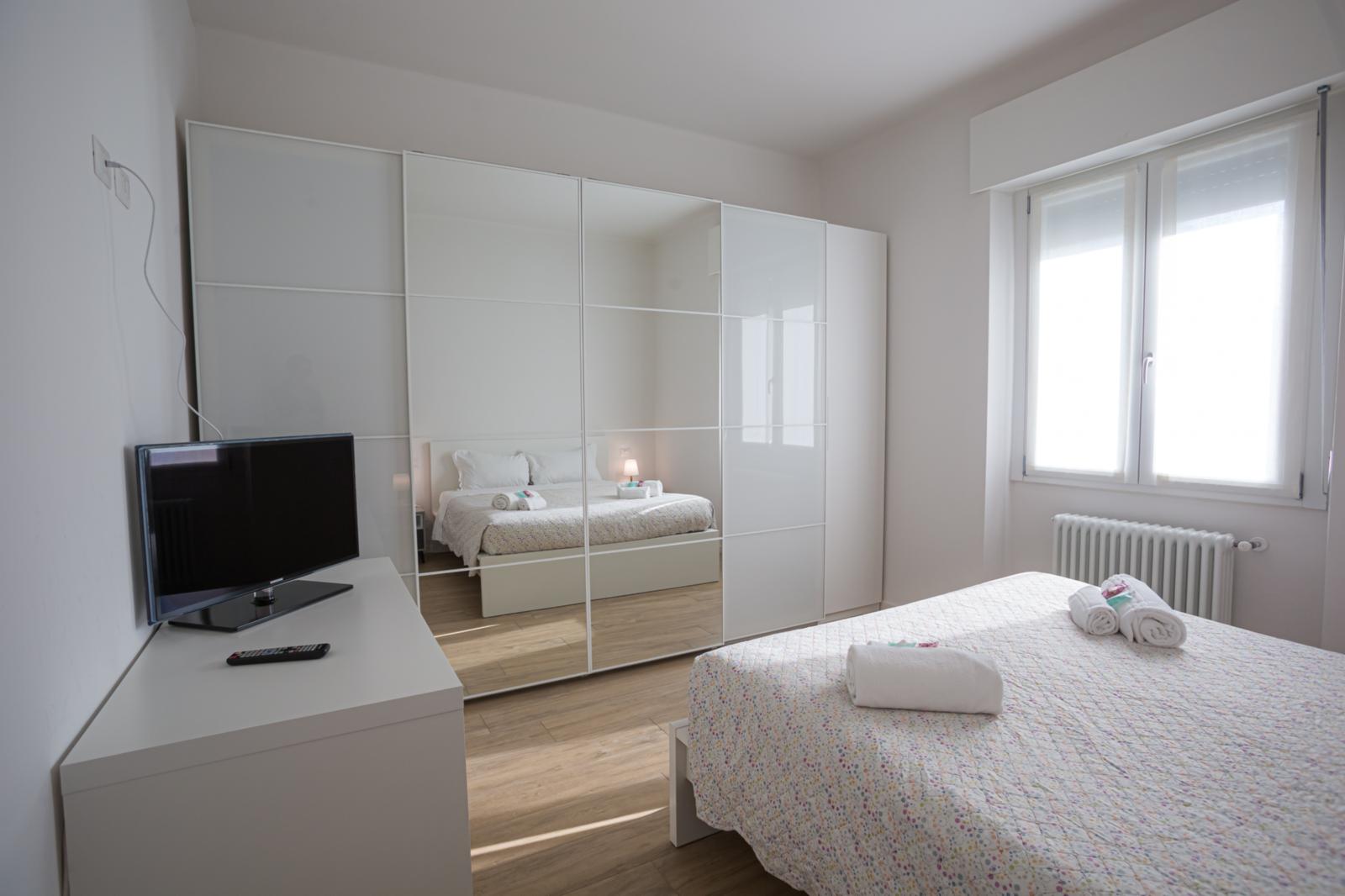 camera da letto con tv
