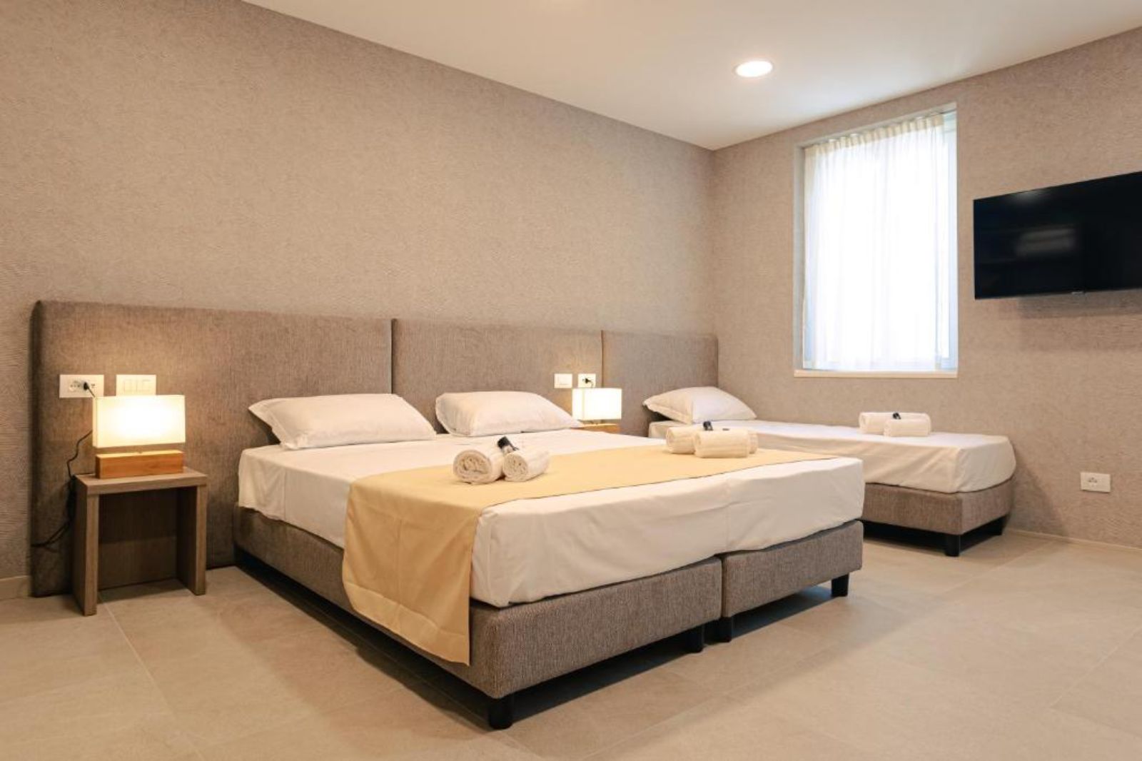 suite con tre letti