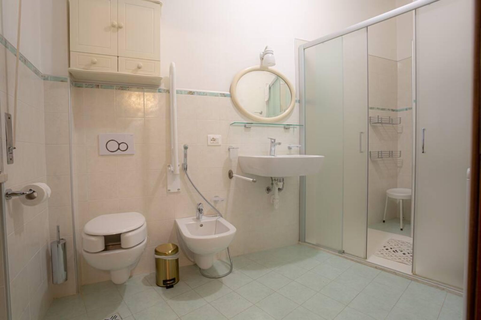 bagno spazioso